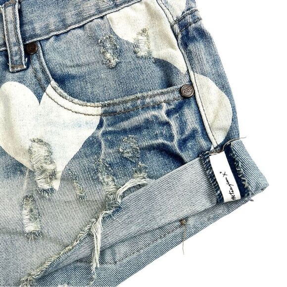 One Teaspoon Heart Print Bandits Shorts - Picture 5 of 13